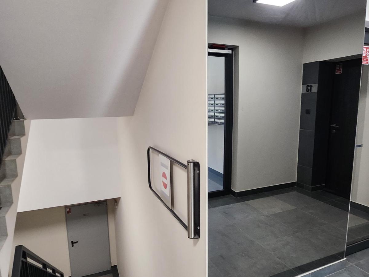 Dwa Jelonki, Ul Sciegiennego, Centrum, Garaz, Ogrodek Кельце Экстерьер фото